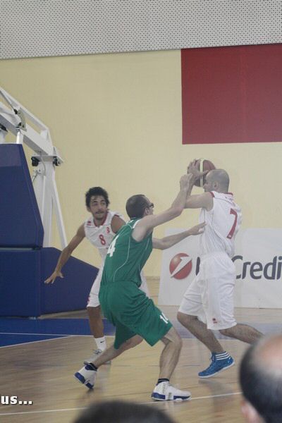 110919 basket 158_tn.jpg